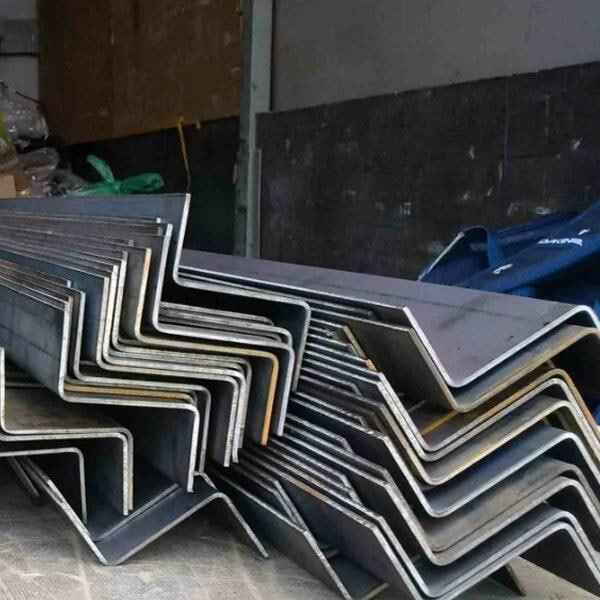 Фото для статьи: применение Z-образного профиля на объекте