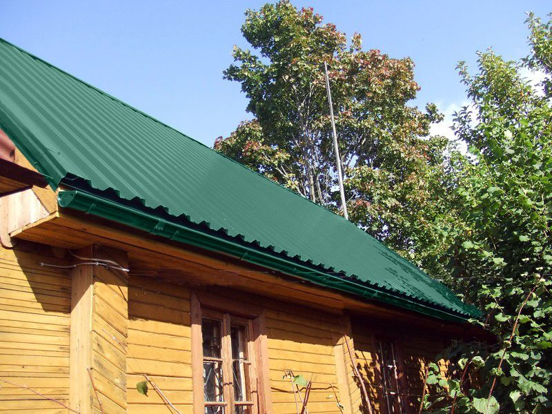 Забор под дерево