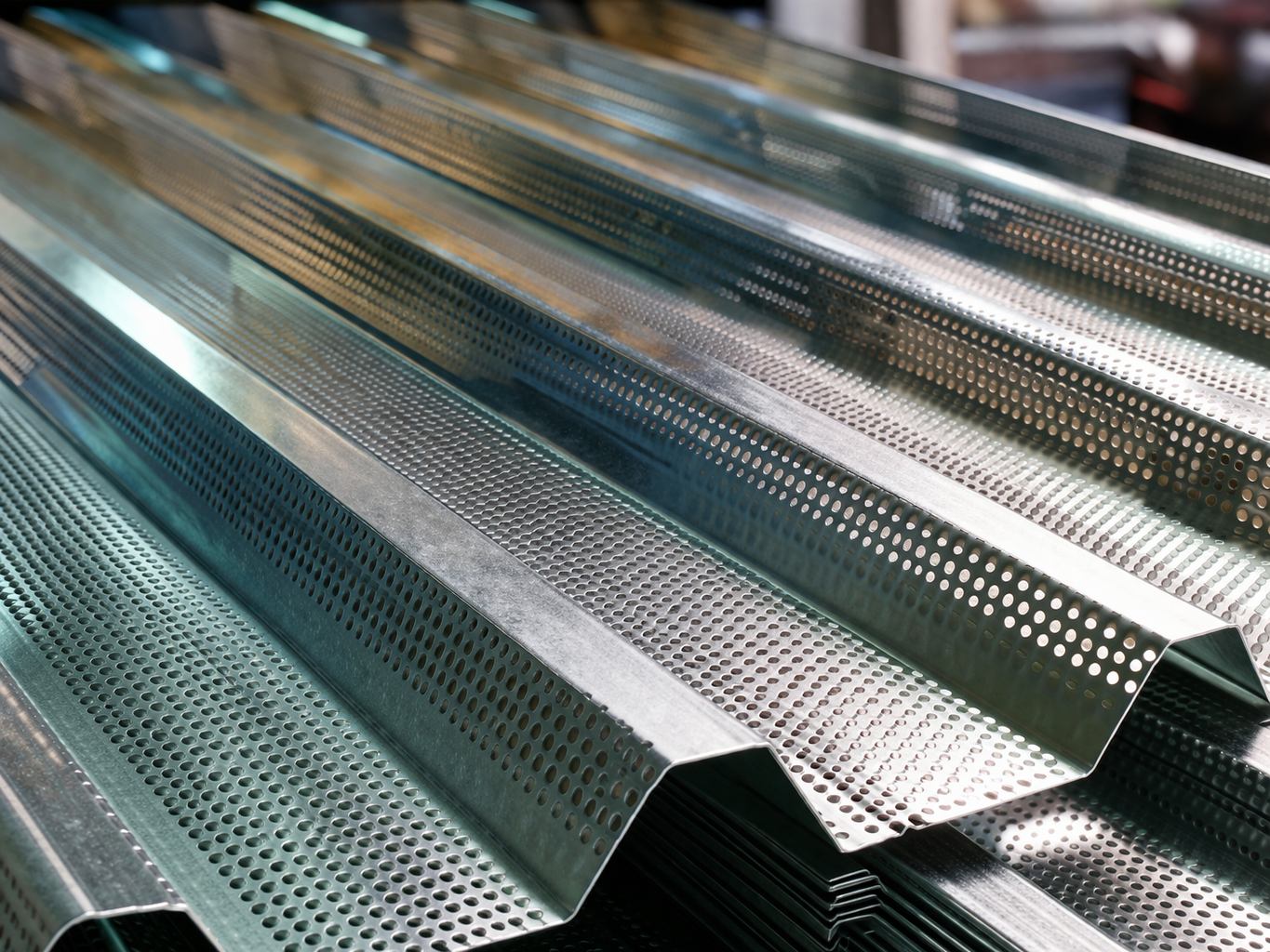 Перфорированный лист кровельный Т-40 в Москве и Московской области